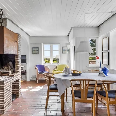 Thorben - 3-5km From The Sea By Interhome *